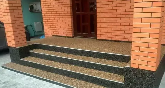 Өз қолыңызбен тас кілем төсеу нәтижесі